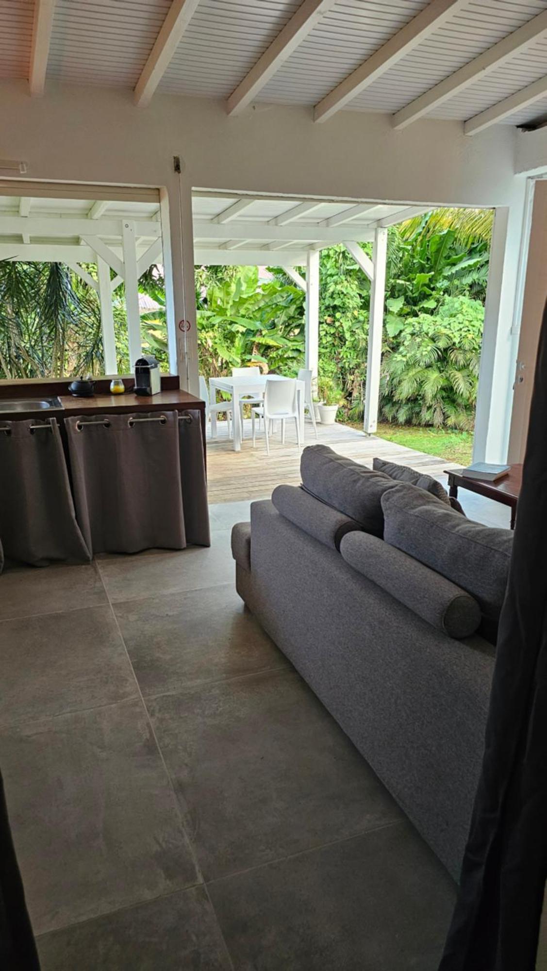 Habitation Villa Les Cassias Petit-Bourg Exterior photo